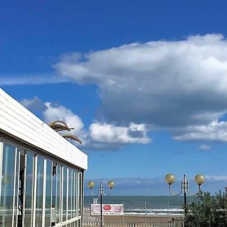 La Terrazza Hotell 3*