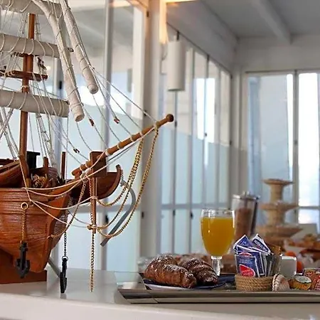La Terrazza Hotell 3*