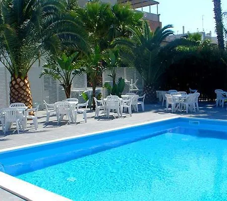 La Terrazza Hotell 3*